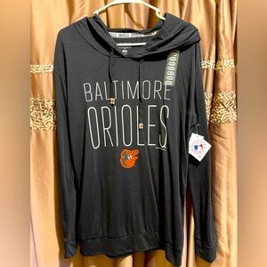 MLB new with tags long sleeved hooded t-shirt Baltimore Orioles